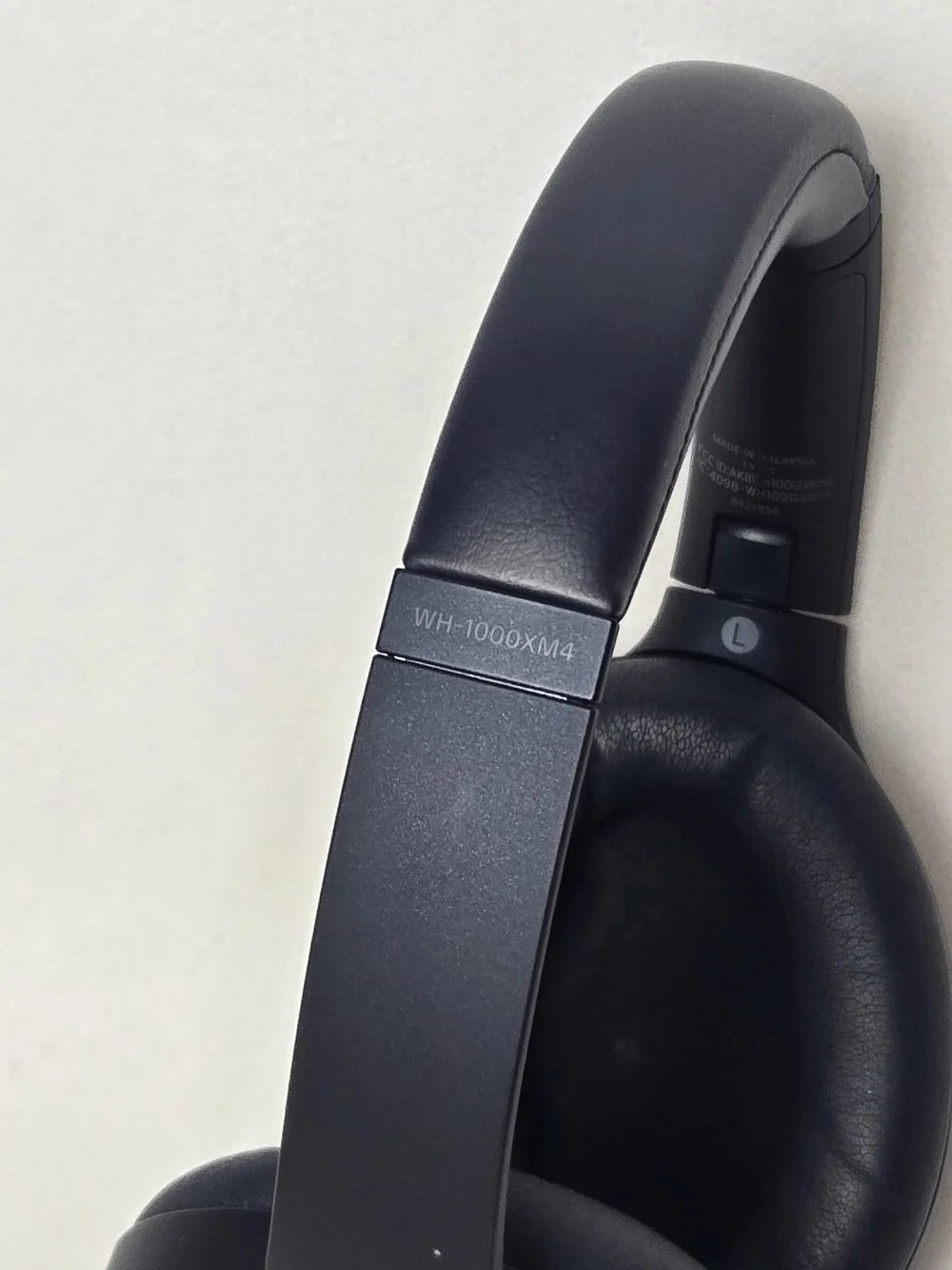 Sony WH-1000XM4 Wireless Noise Canceling Headphones Midnight Blue Bundle